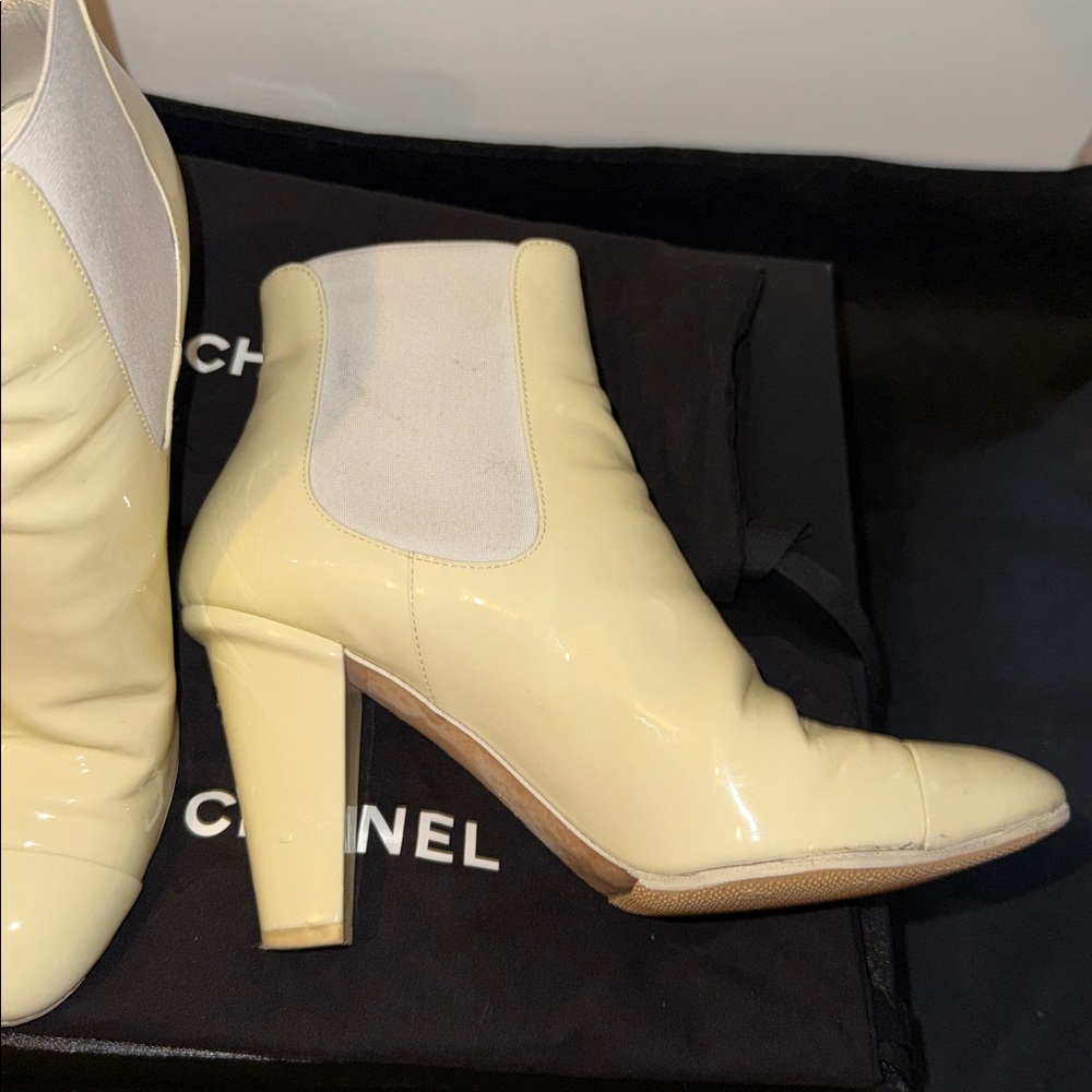 Chanel boots - Picture 10 of 14